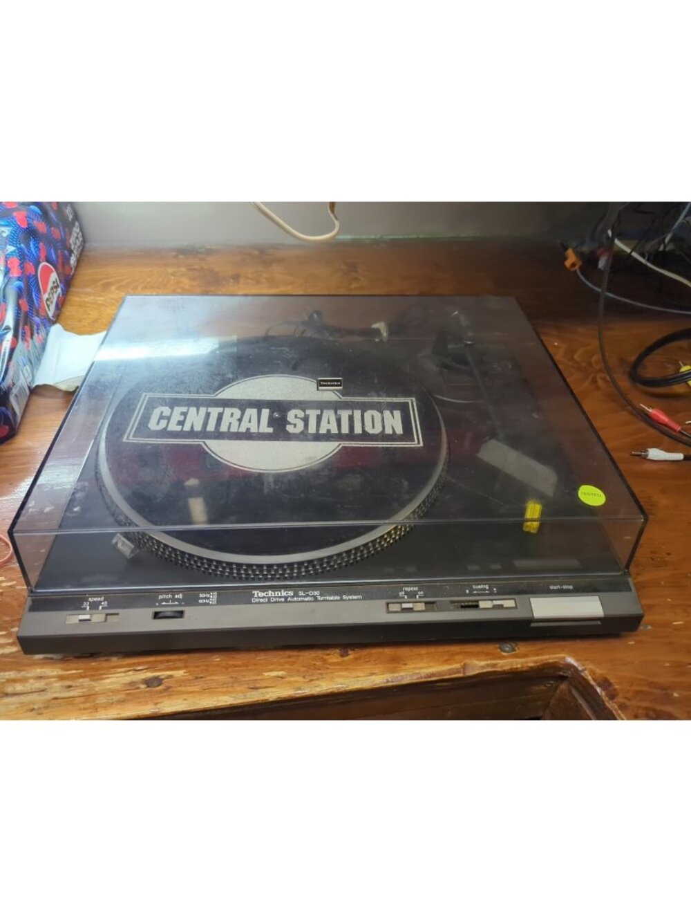 TECHNICS SL-D30 Direct Drive Automatic Turntable Record Player - SEE DESCRIPTION